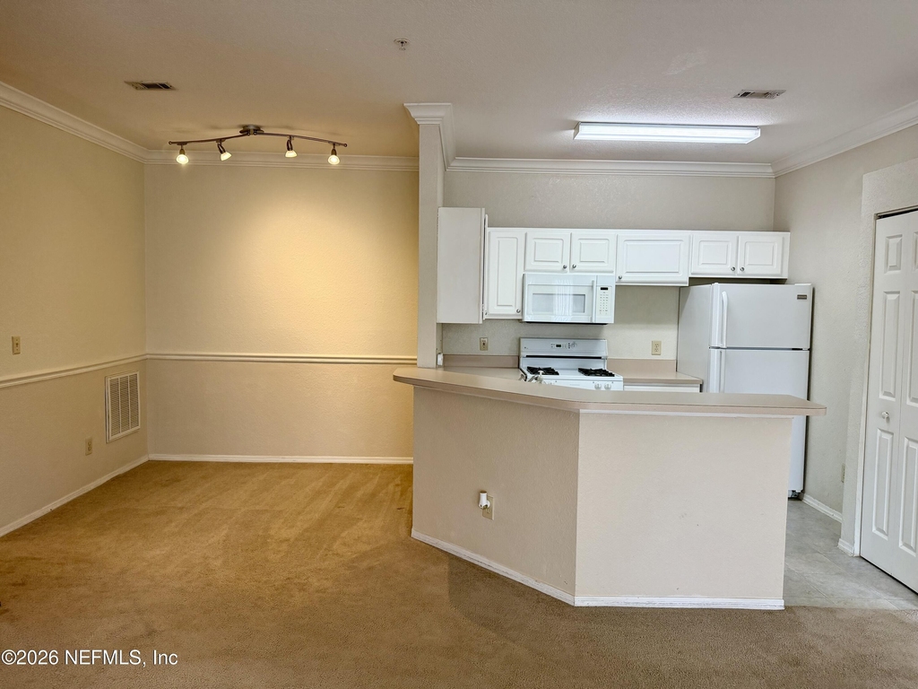 13810 Sutton Park Drive N - Photo 6