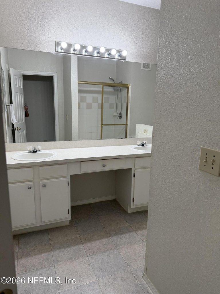 13810 Sutton Park Drive N - Photo 16