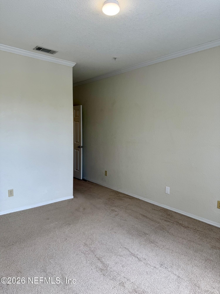13810 Sutton Park Drive N - Photo 14