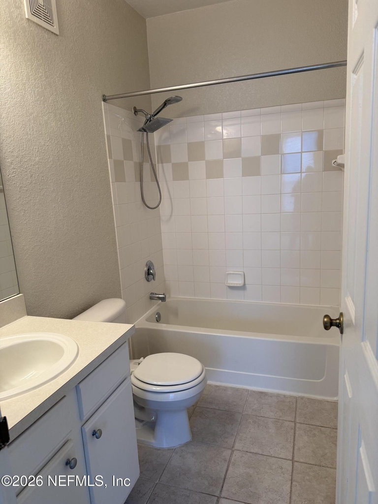 13810 Sutton Park Drive N - Photo 11