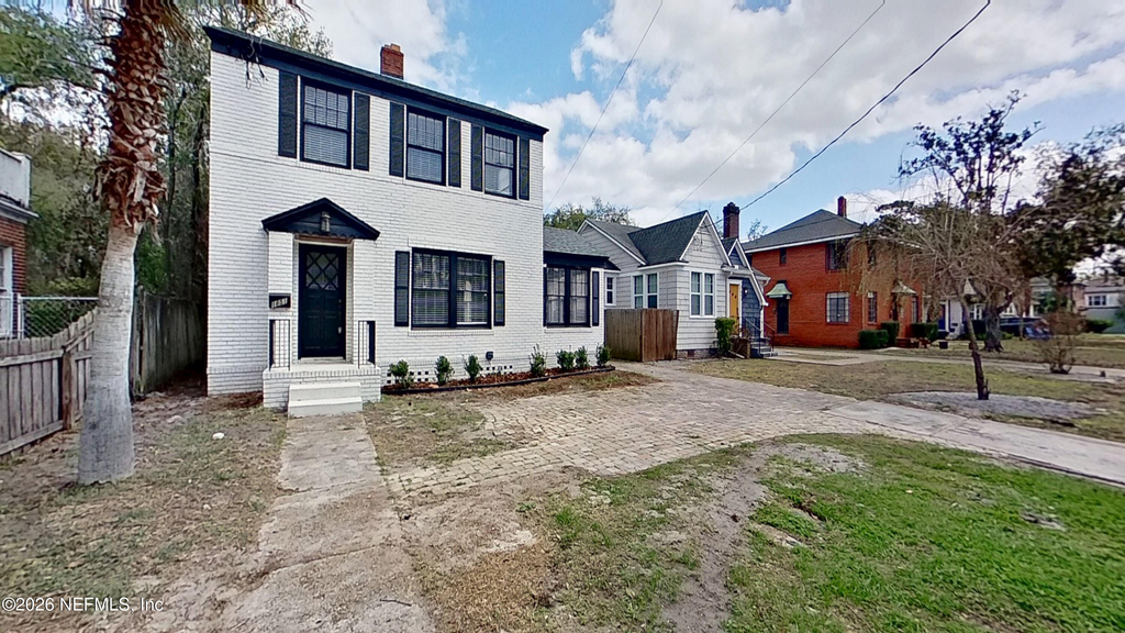 1651 Flagler Avenue - Photo 2