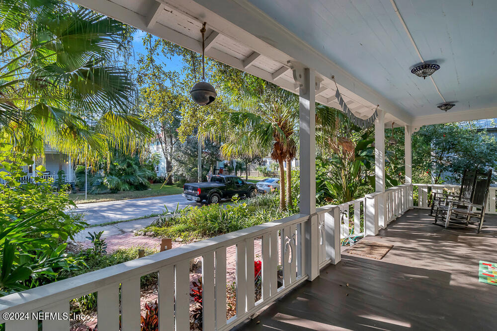 68 Saragossa Street - Photo 1