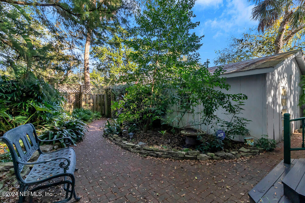 68 Saragossa Street - Photo 25