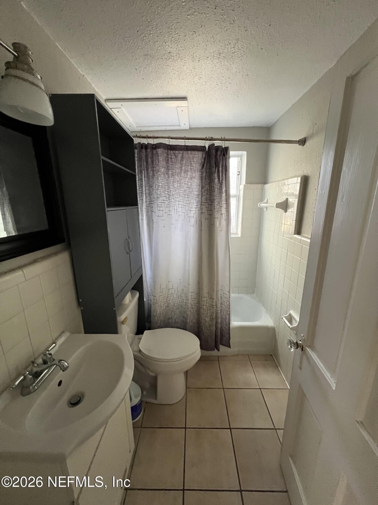 1653 Sheridan Street - Photo 8