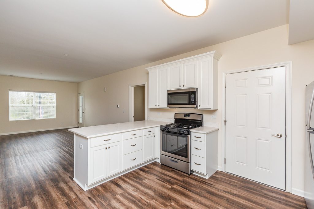 40 W Main Street - Photo 1