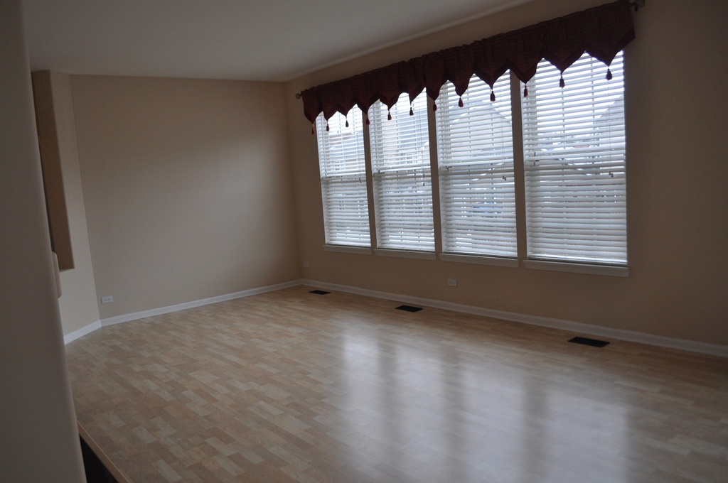 452 E Amherst Street - Photo 3