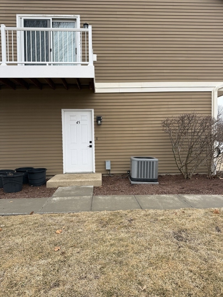 45 Spuhler Street - Photo 0