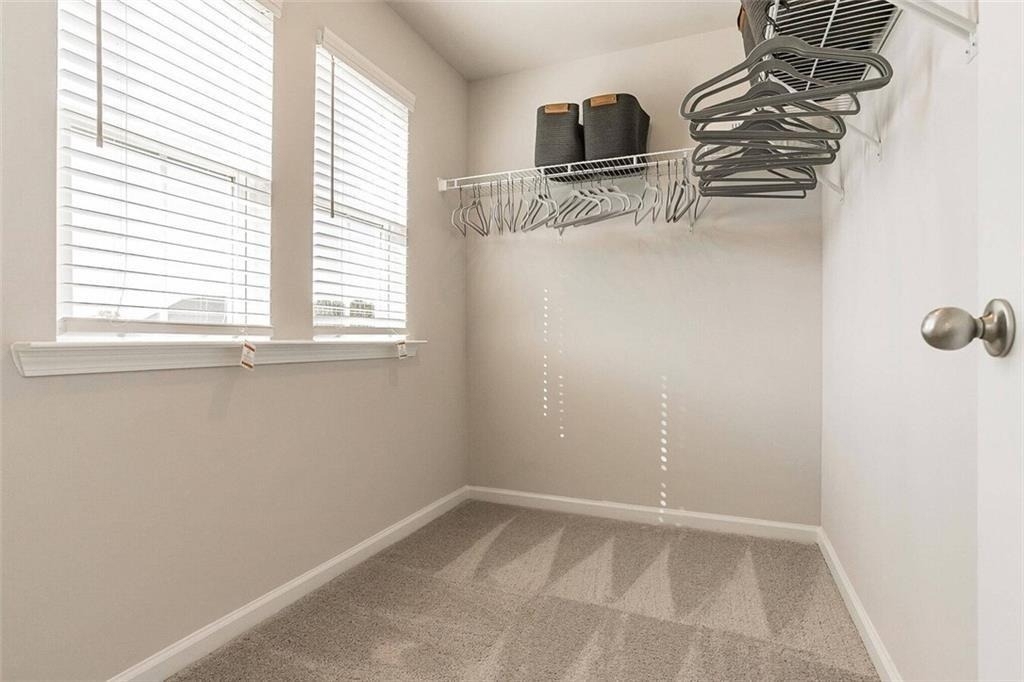 10 American Avenue - Photo 9