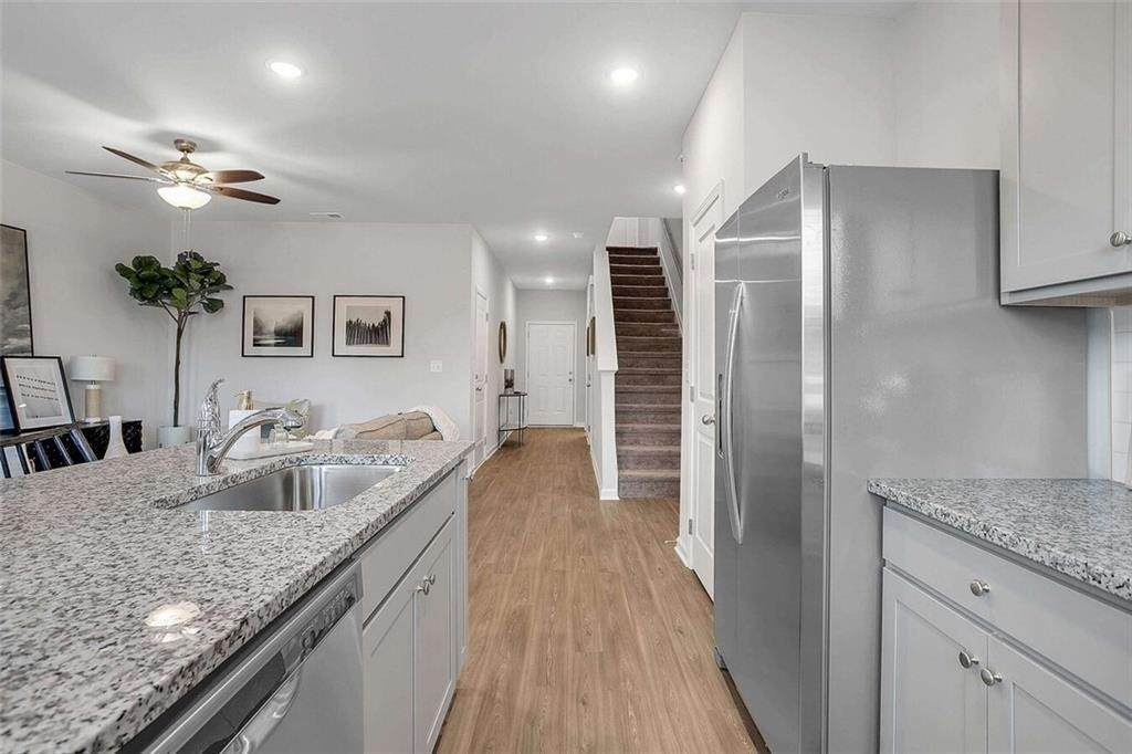 10 American Avenue - Photo 3