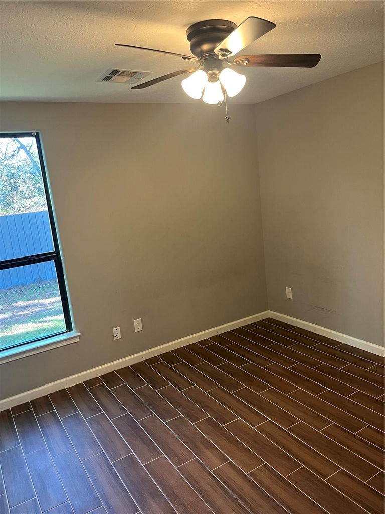 18222 Bonnie Alice Drive - Photo 10