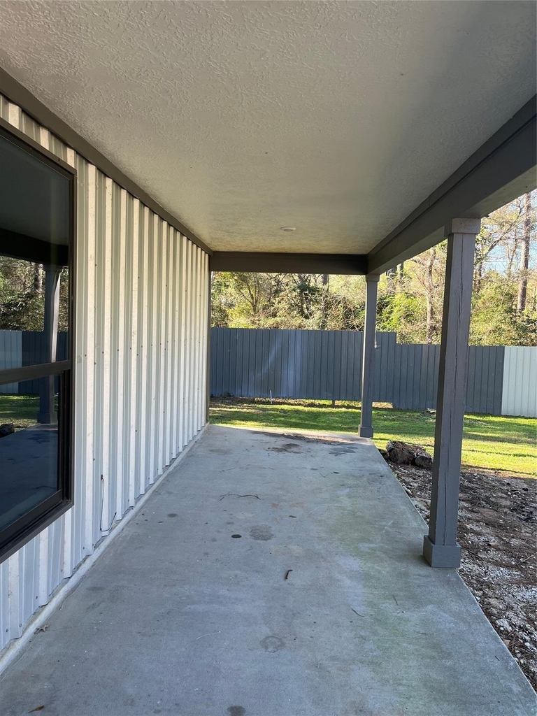 18222 Bonnie Alice Drive - Photo 2