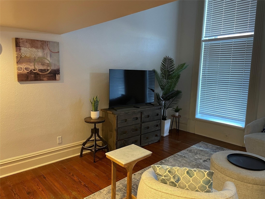 2118 Strand Street - Photo 12