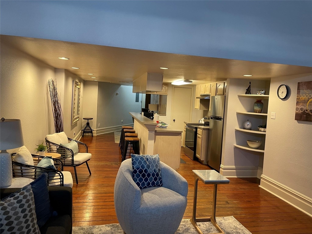 2118 Strand Street - Photo 14