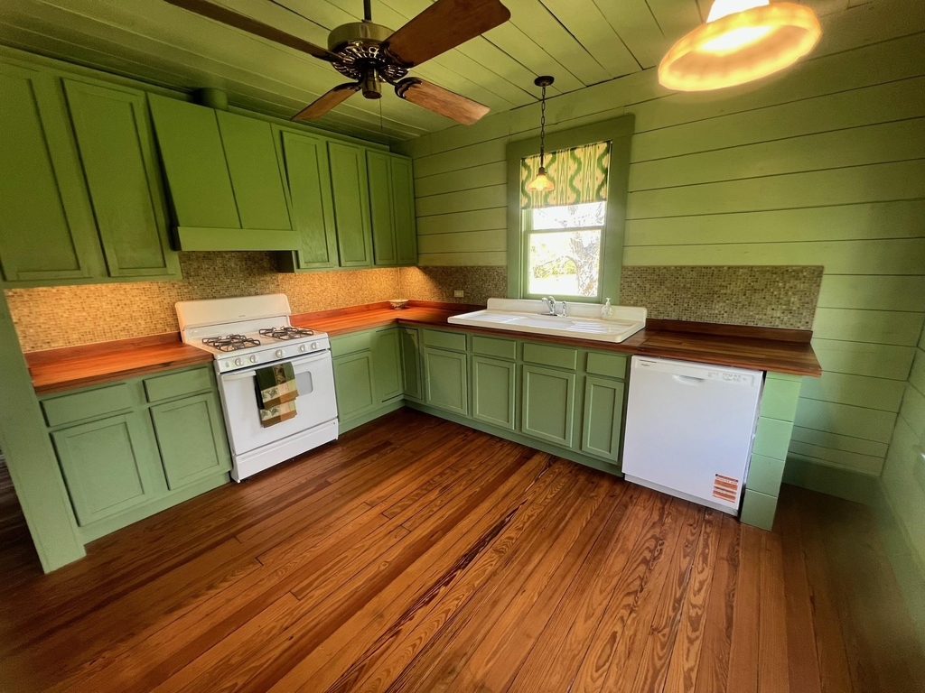 618 Bayridge Road - Photo 14
