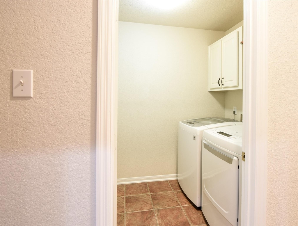 22 Hobbit Glen Drive - Photo 14