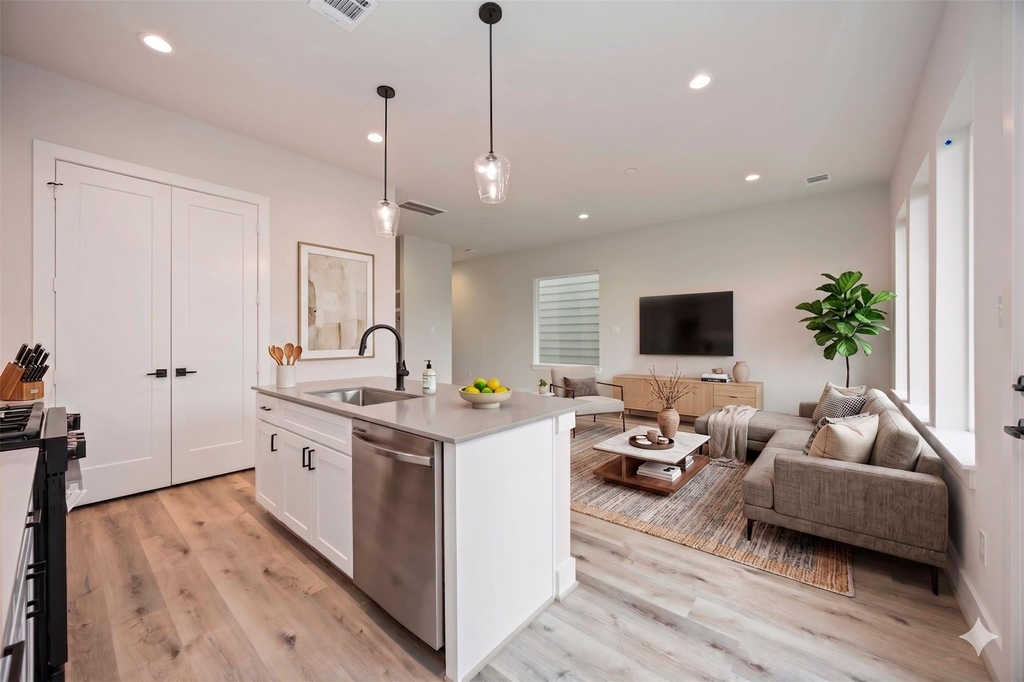 6111 De Campo Street - Photo 2