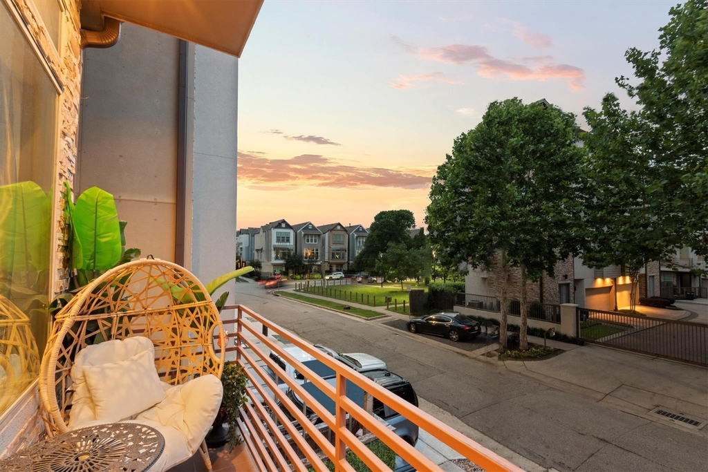 4413 Eli Street - Photo 4