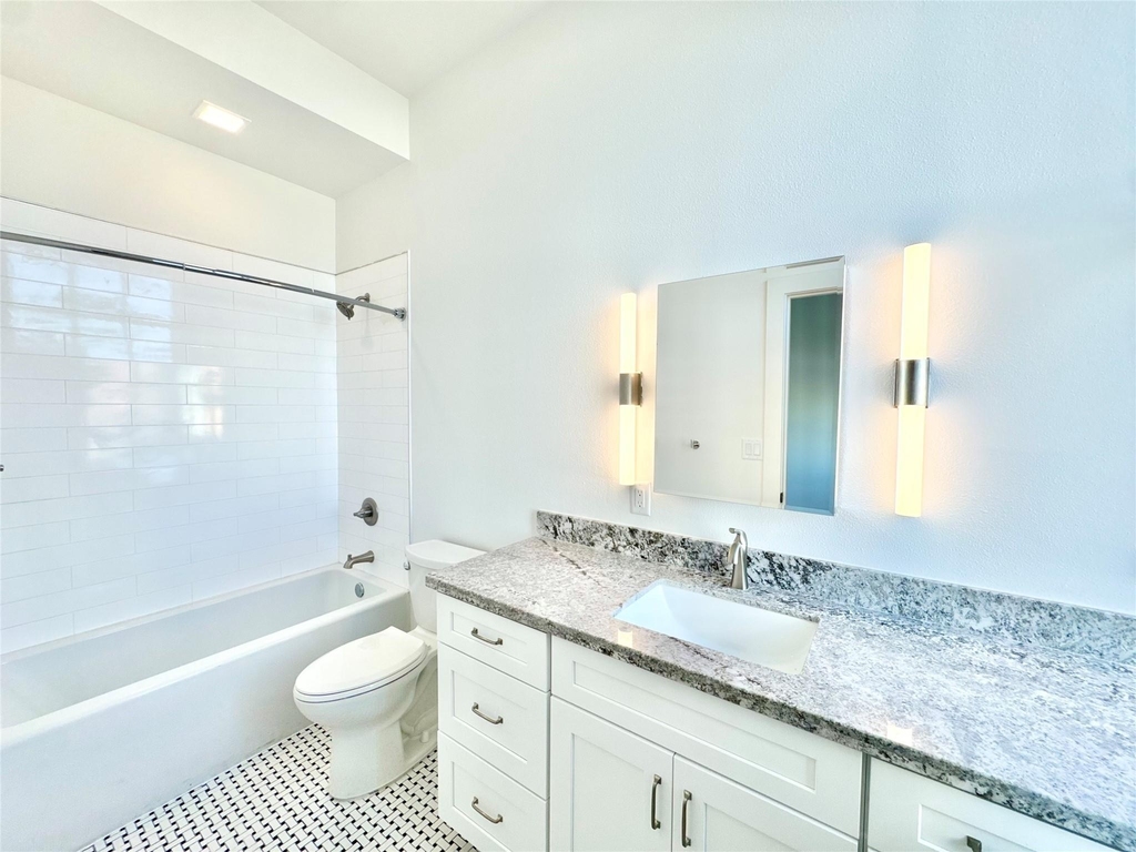 2102 Mechanic Street - Photo 8