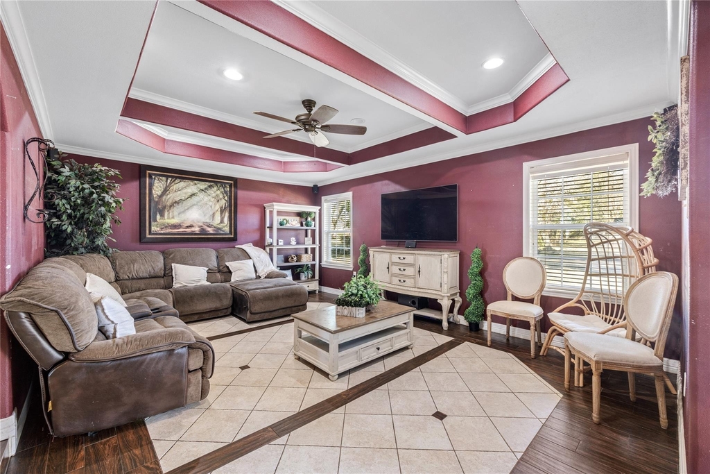 922 Gilpin Street - Photo 4