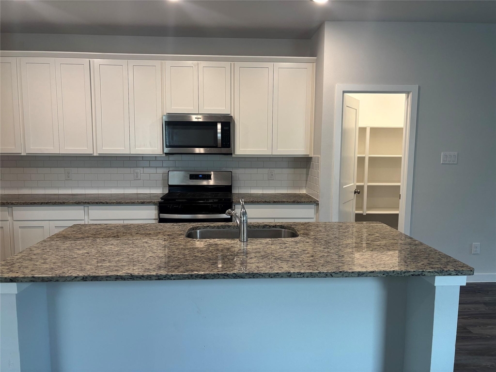 5735 Blue Grama Drive - Photo 17