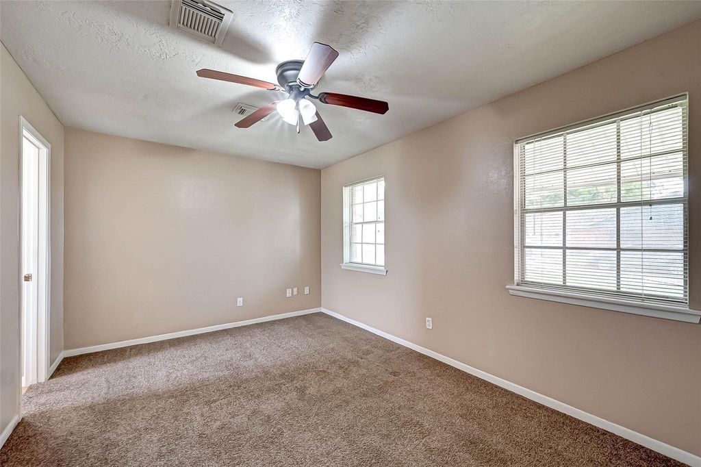4739 Parkland Street Street - Photo 19