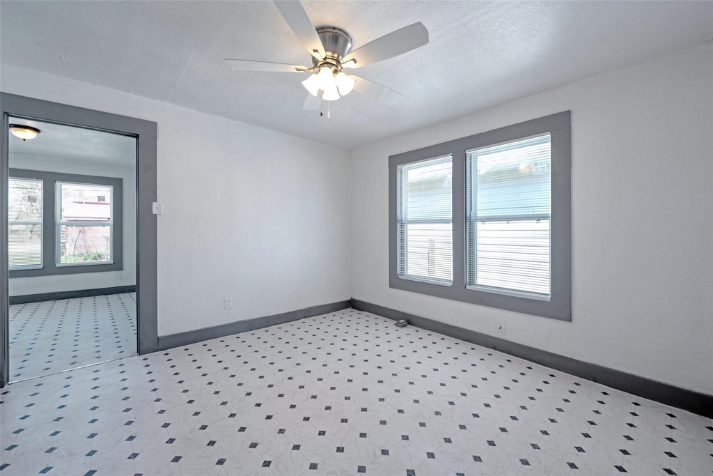 2217 Stevens Street - Photo 9