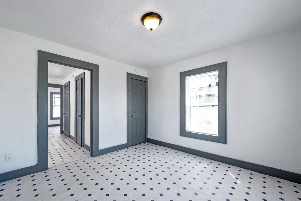 2217 Stevens Street - Photo 3