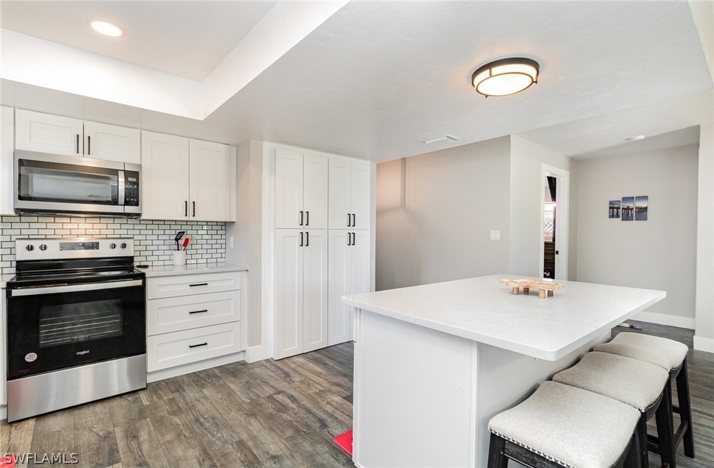 517 98th Avenue N - Photo 11