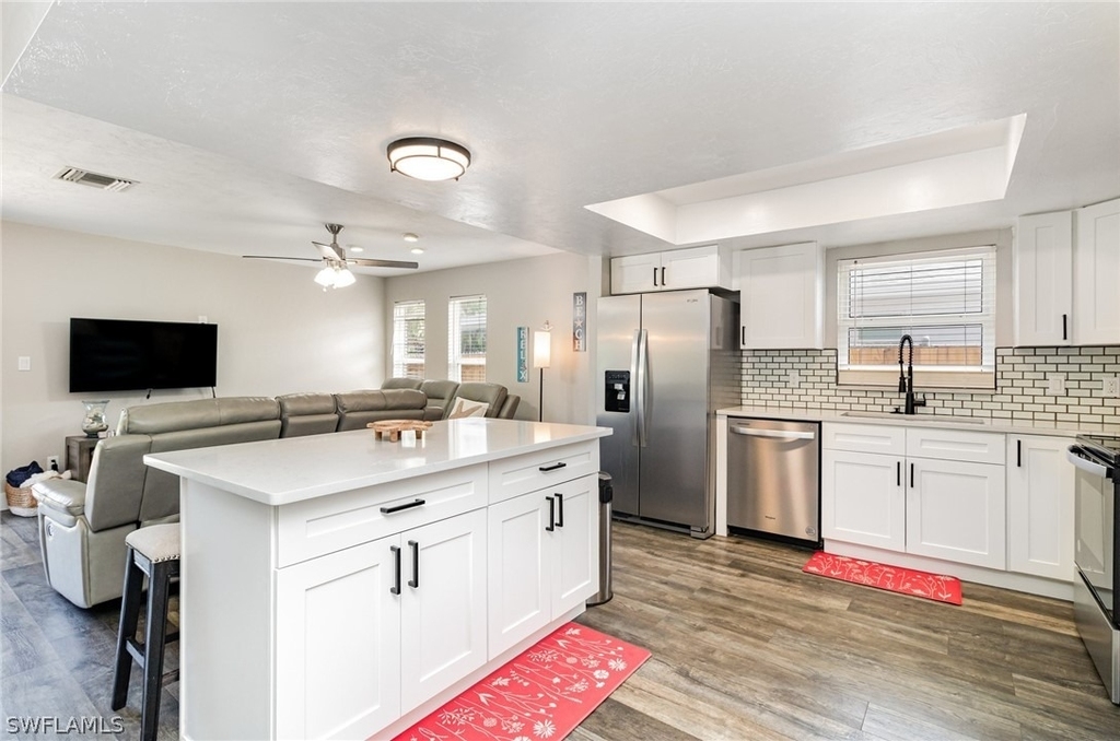 517 98th Avenue N - Photo 9