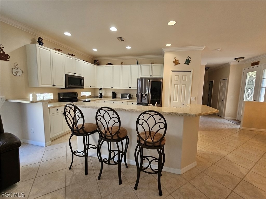 10518 Avila Circle - Photo 2