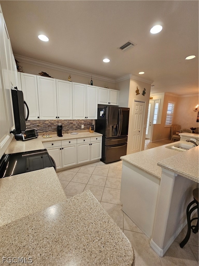 10518 Avila Circle - Photo 9