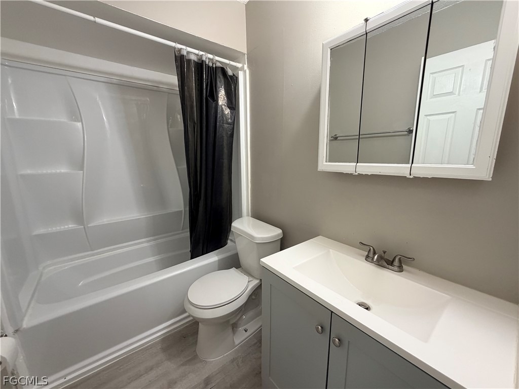 823 Gleason Parkway - Photo 15