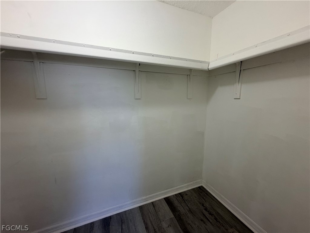 823 Gleason Parkway - Photo 14