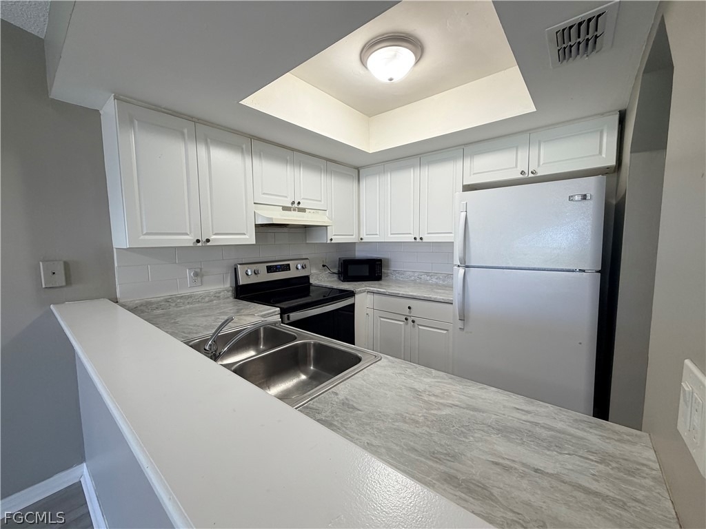 823 Gleason Parkway - Photo 5