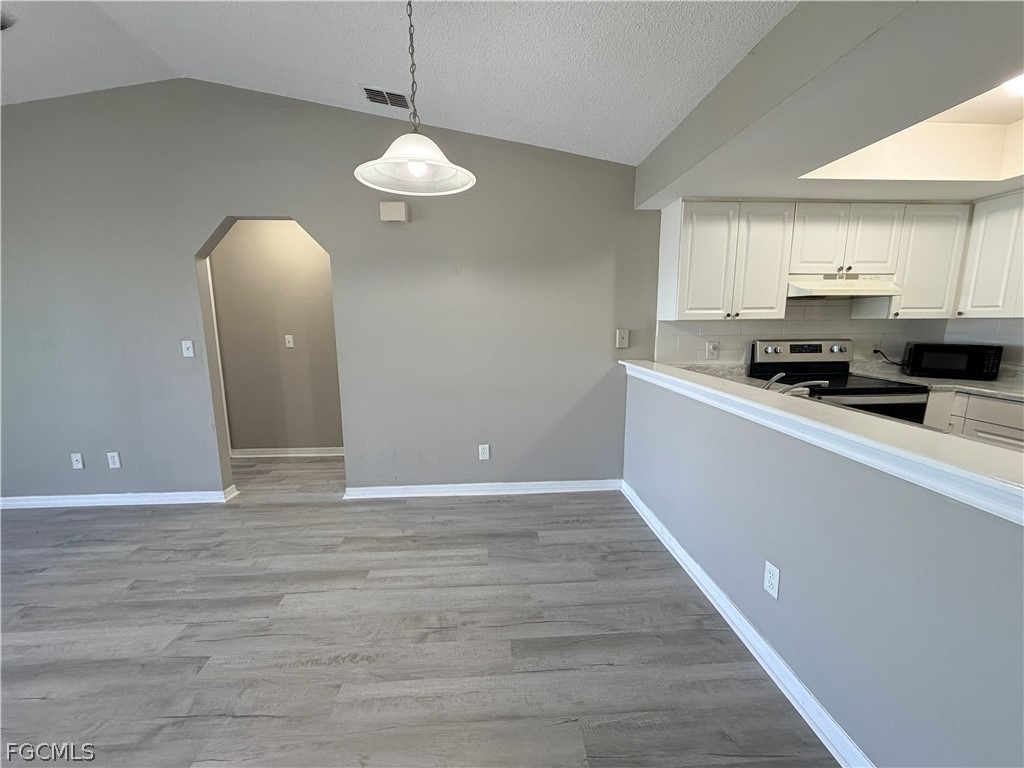 823 Gleason Parkway - Photo 10