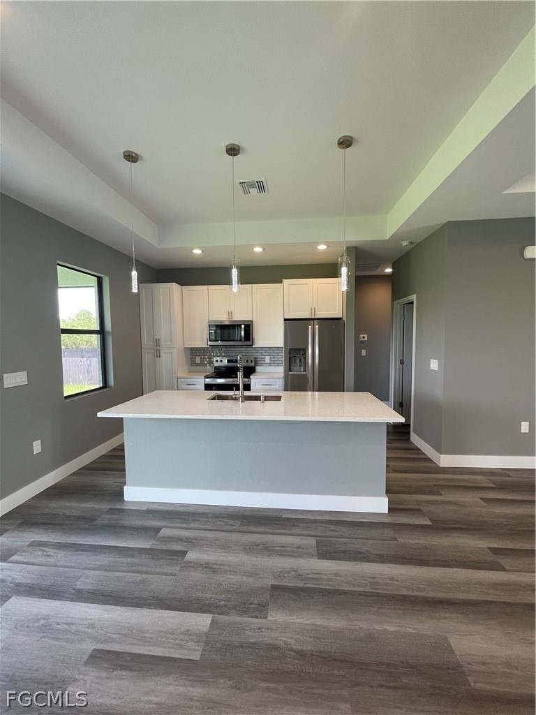 610 Floyd Avenue S - Photo 5