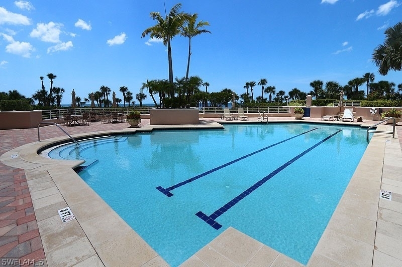8231 Bay Colony Drive - Photo 30