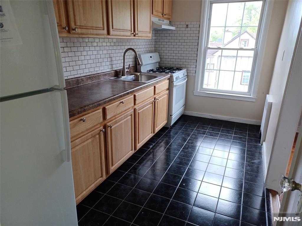 190 Millburn - Photo 1