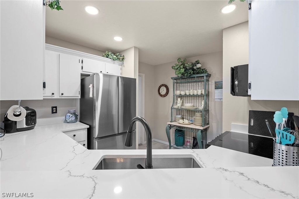 153 Bristol Lane - Photo 6