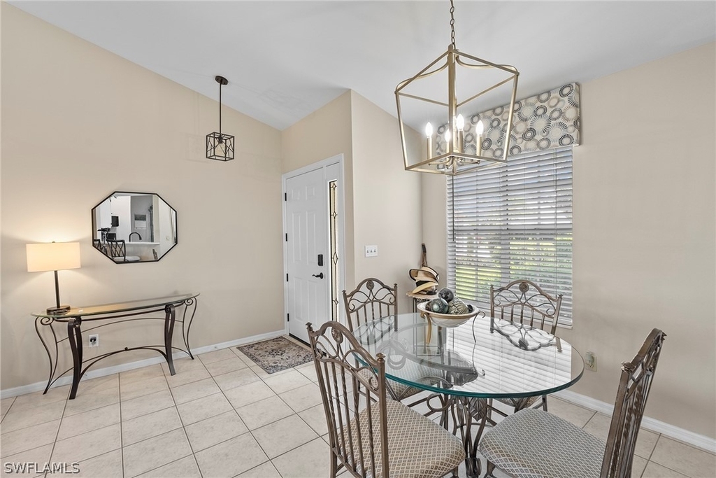 153 Bristol Lane - Photo 4