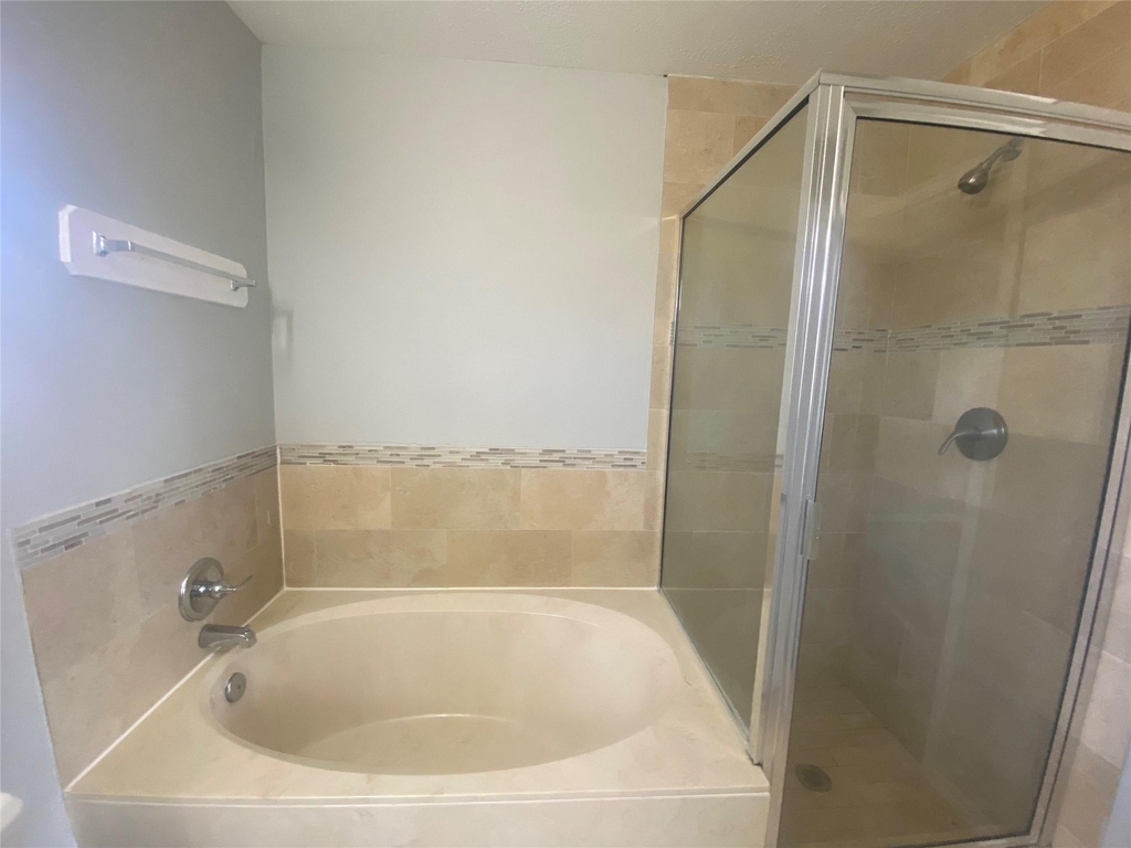 14007 Oleoke Lane - Photo 11