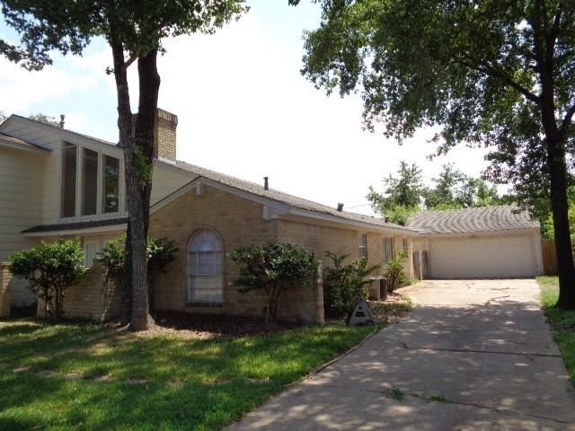 11815 Gardenglen Drive - Photo 2