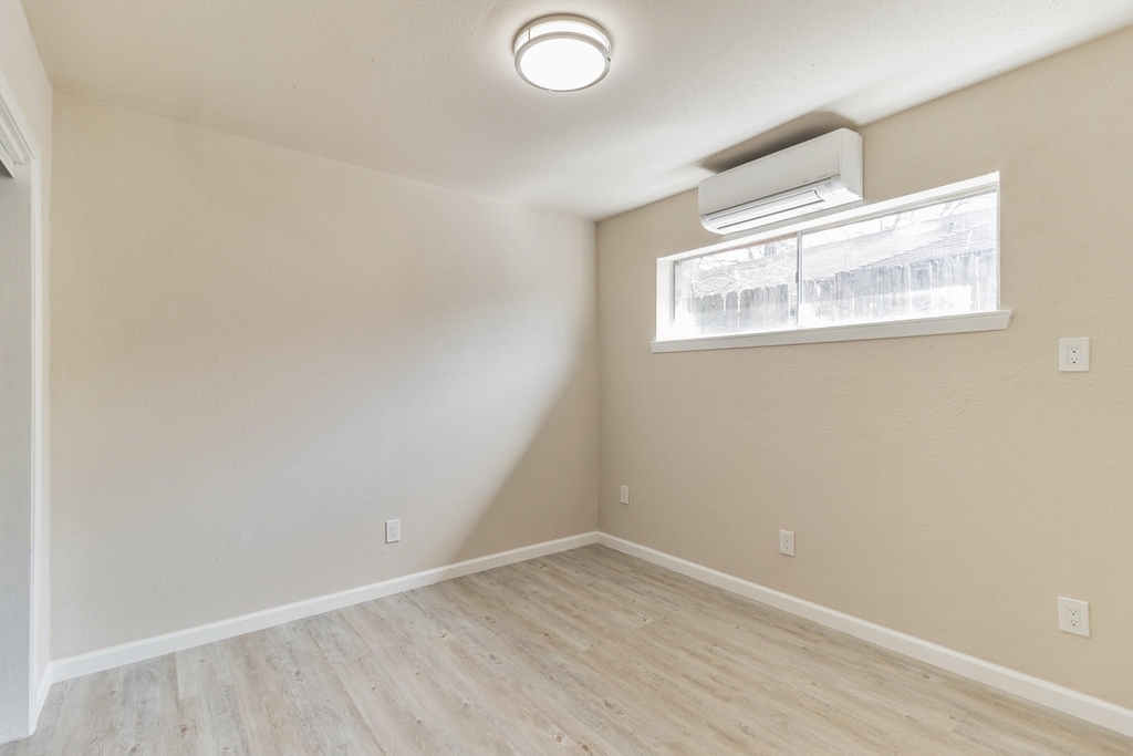 6815 Beachwood Street - Photo 16