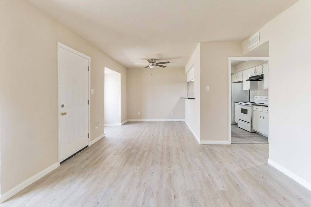 6815 Beachwood Street - Photo 4