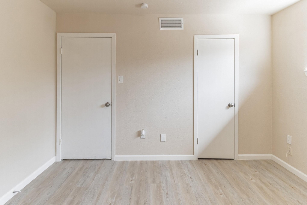 6815 Beachwood Street - Photo 18