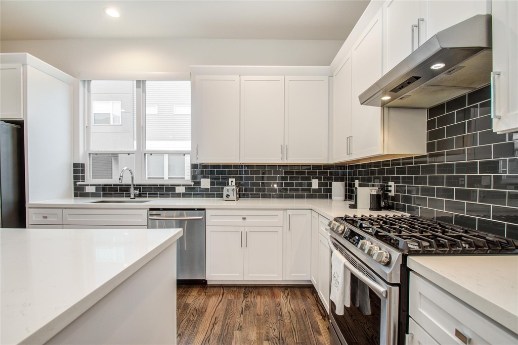 2717 Eado Grove Lane - Photo 3