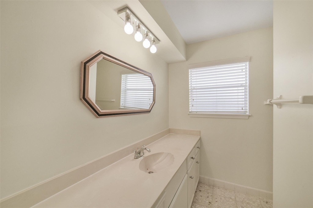 7818 Kleingreen Lane - Photo 35