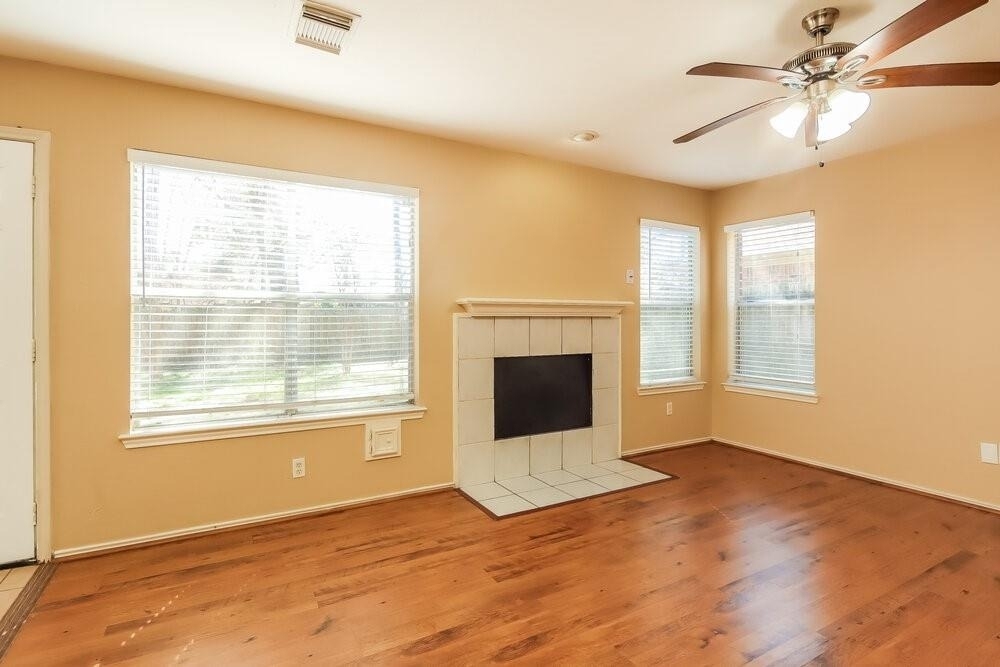 2610 Heatherknoll Drive - Photo 2