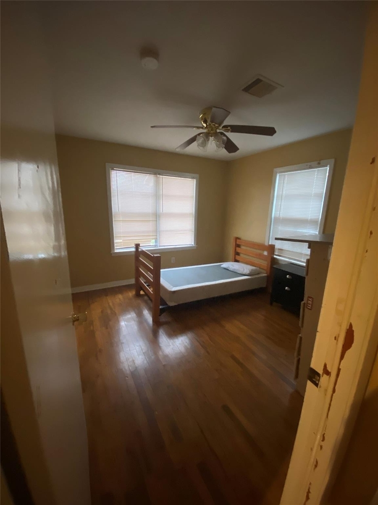 2504 Pennington Street - Photo 4