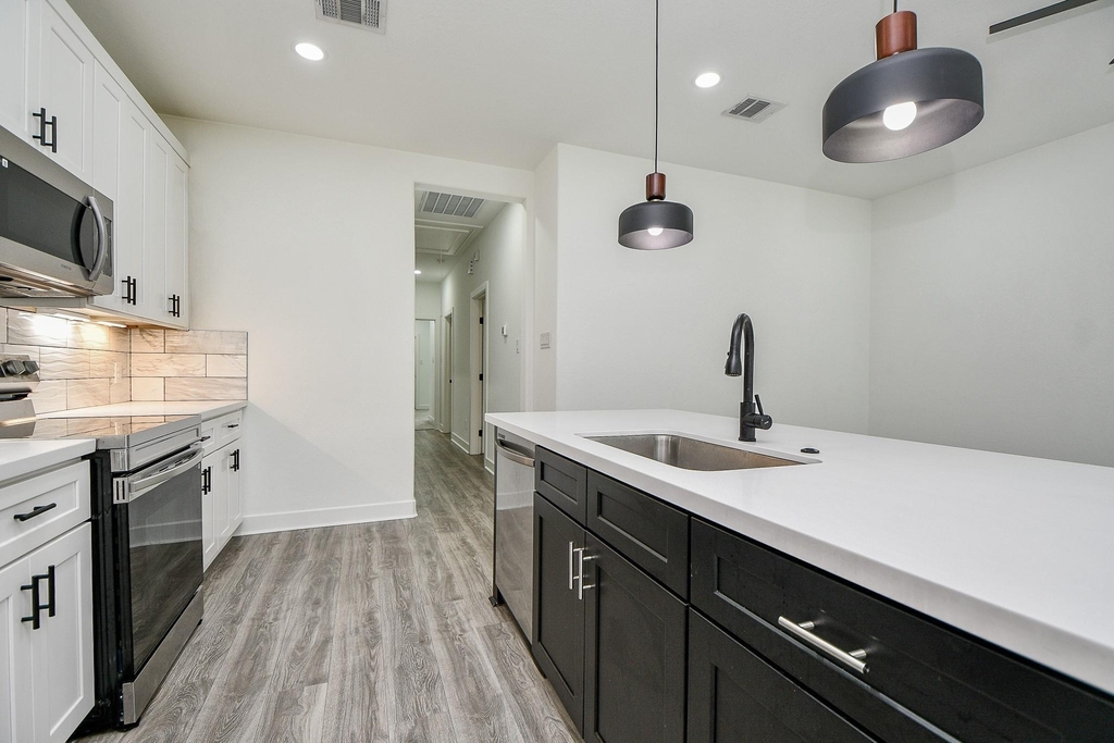 9734 Pelsey Street - Photo 9